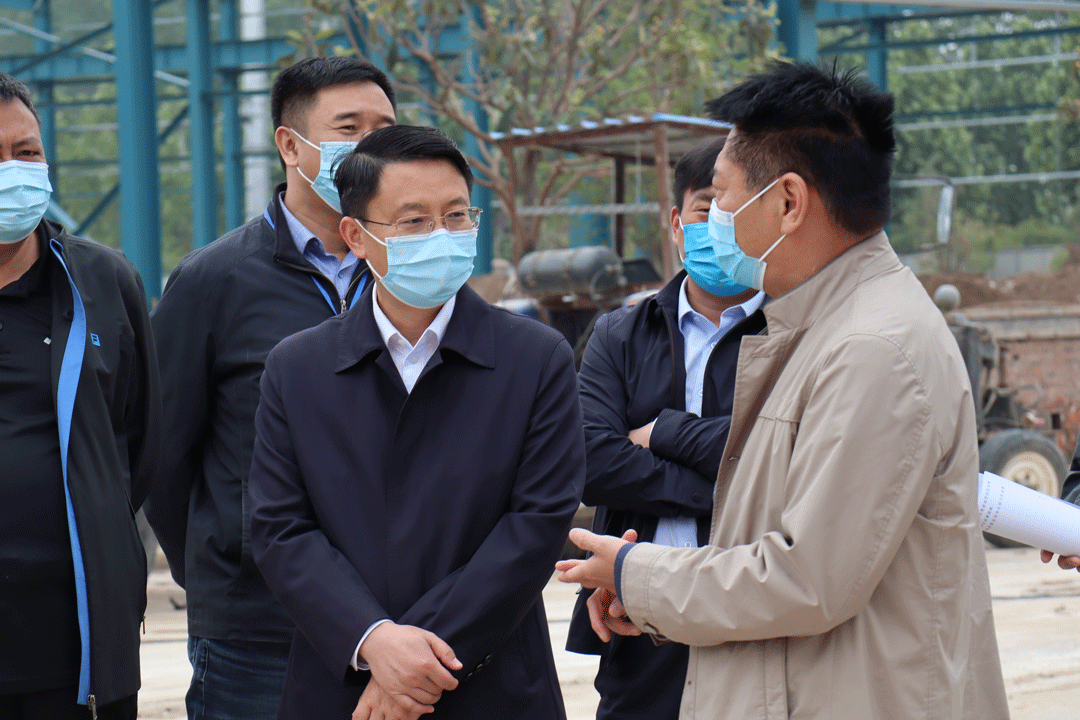  臨潁縣縣委副書記、縣長李俊偉一行到豫中新材料調(diào)研